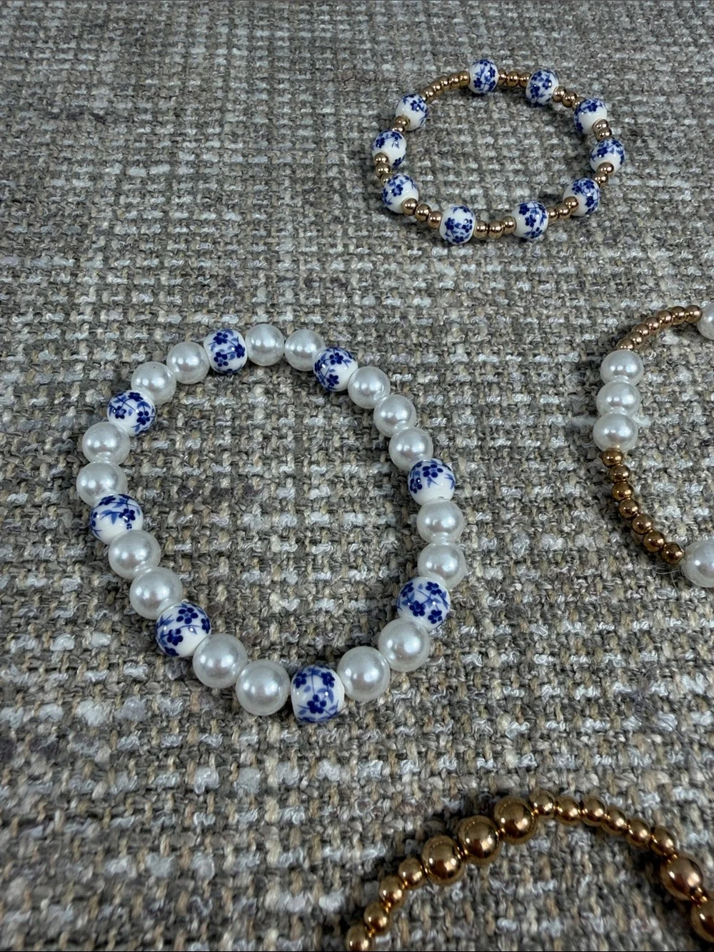 Beaded Stretch Bracelet Set - Gold, White, Blue flowers